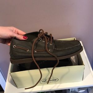 Never worn men’s sperrys size 7